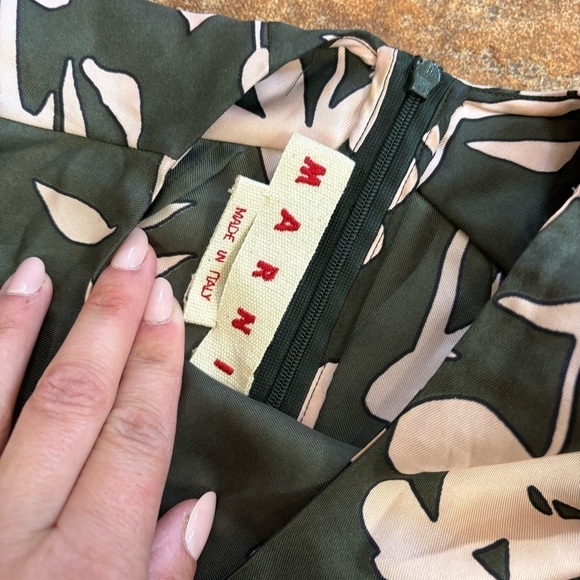 Marni 100% Silk Green Floral Tea Dress Women’s Size 2 Italian Flouce Feminine - Picture 3 of 16